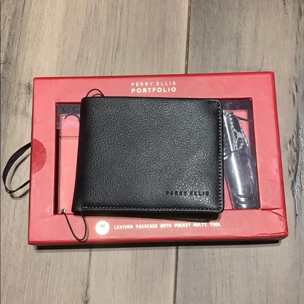 Wallet + Multi Tool